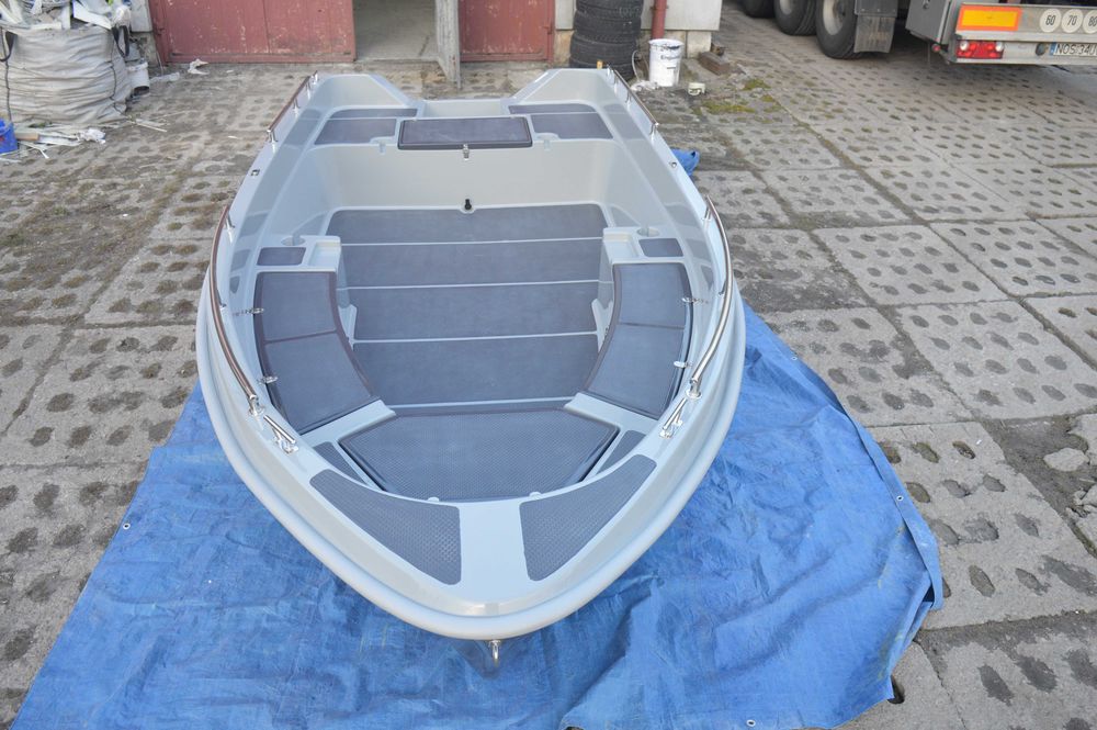 Łódka Wiosłowo-Wędkarska MANTA 440