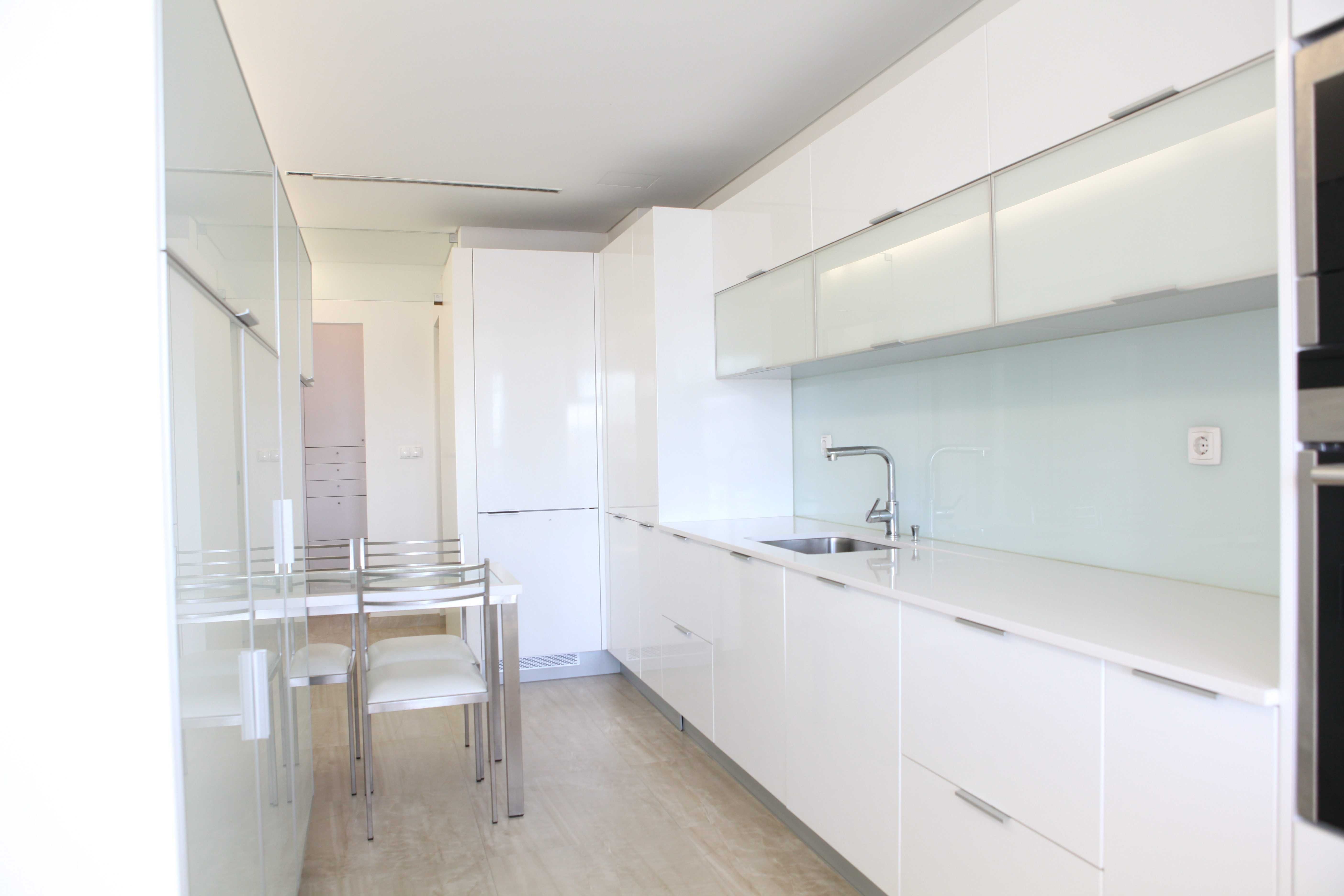 Apartamento T2+1 ao Marquês – requalificado, não habitado
