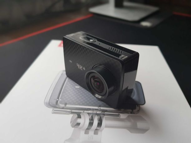 Kamerka Yi 4k+ jak nowa!  Zestaw Kamerka kamera sportowa jak GoPRO 4k