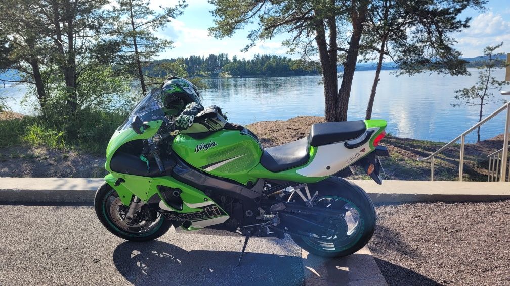 Kawasaki zx7r 2002rok