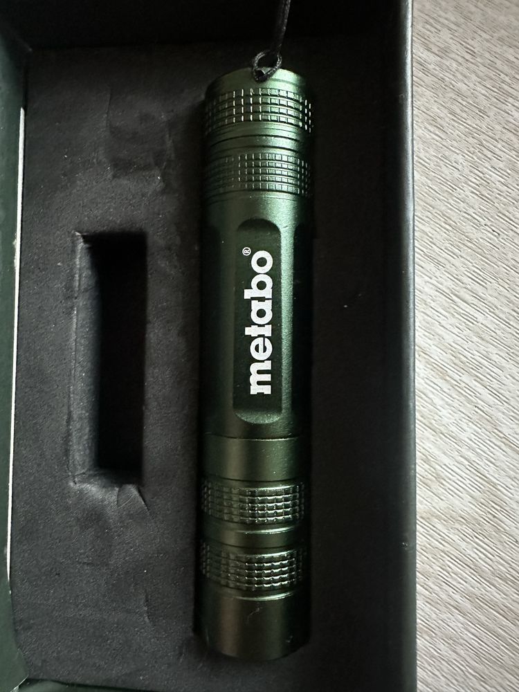 Ліхтарик Metabo з коробкою