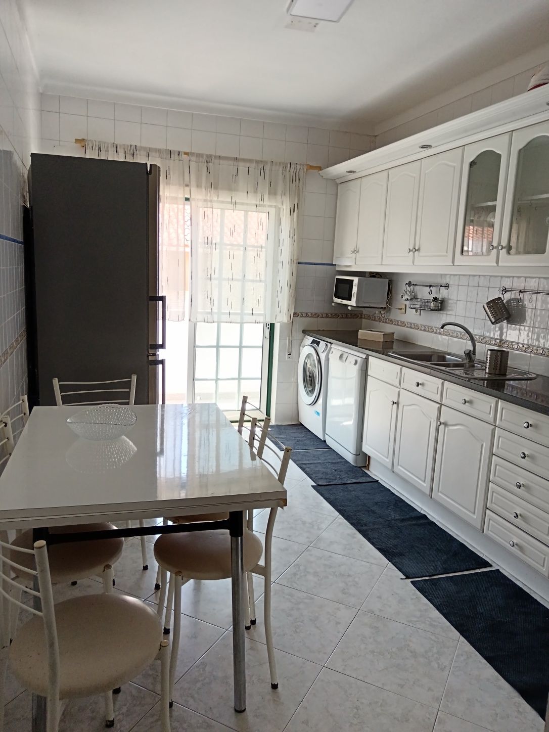Apartamento T3 semi-equipado
