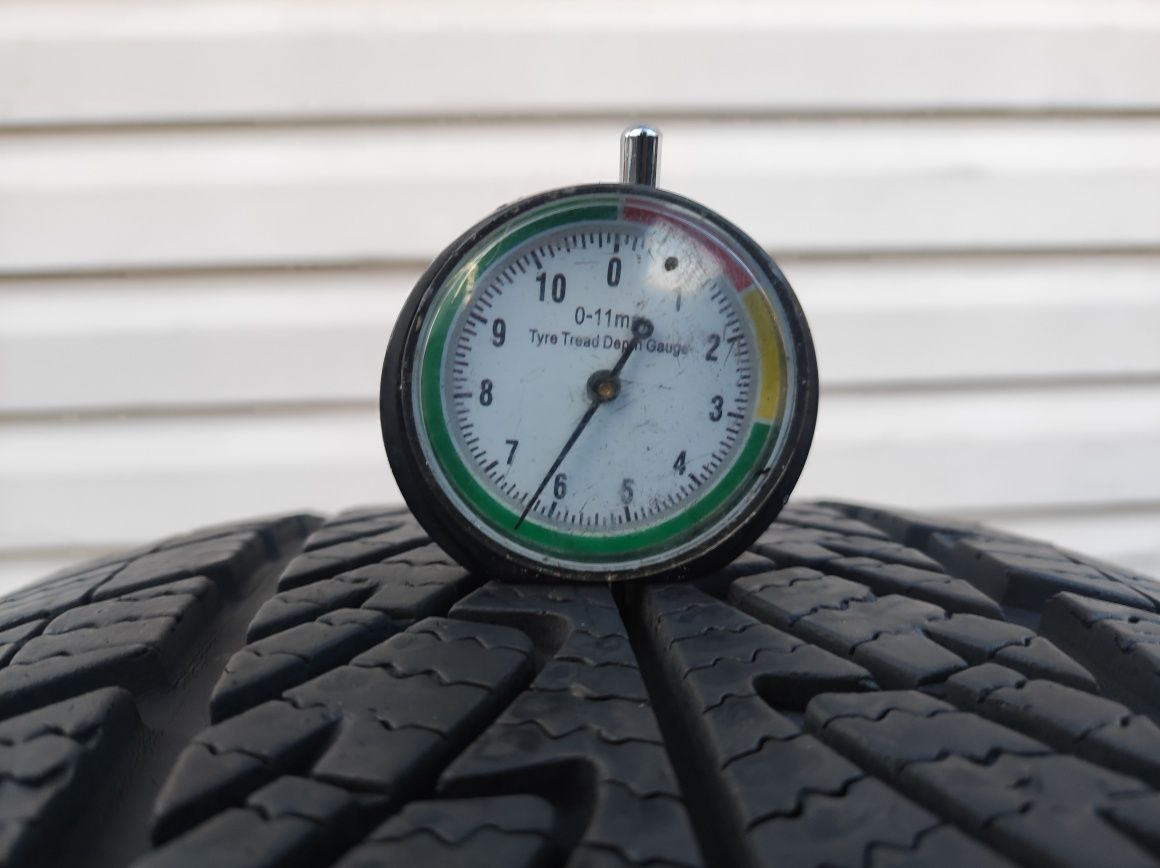 225.45.18 jedna opona Goodyear Ultra Grip 8