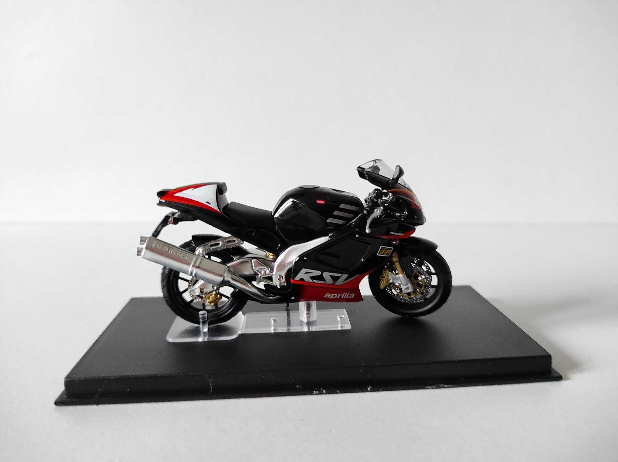Aprilia RSV 1000R Motor Motocykl 1:24