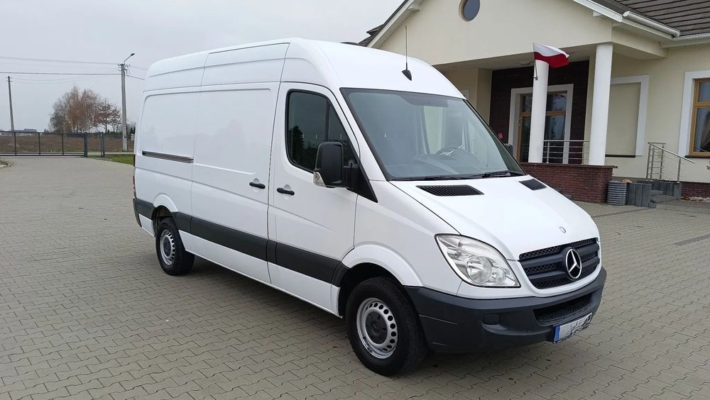 Mercedes-Benz Sprinter L2H2 Średniak 313 CDI 2.2 130KM  Klima AUTOMAT Hak 3.5T Webasto Super Stan Serwis Niski Przebieg Orygin