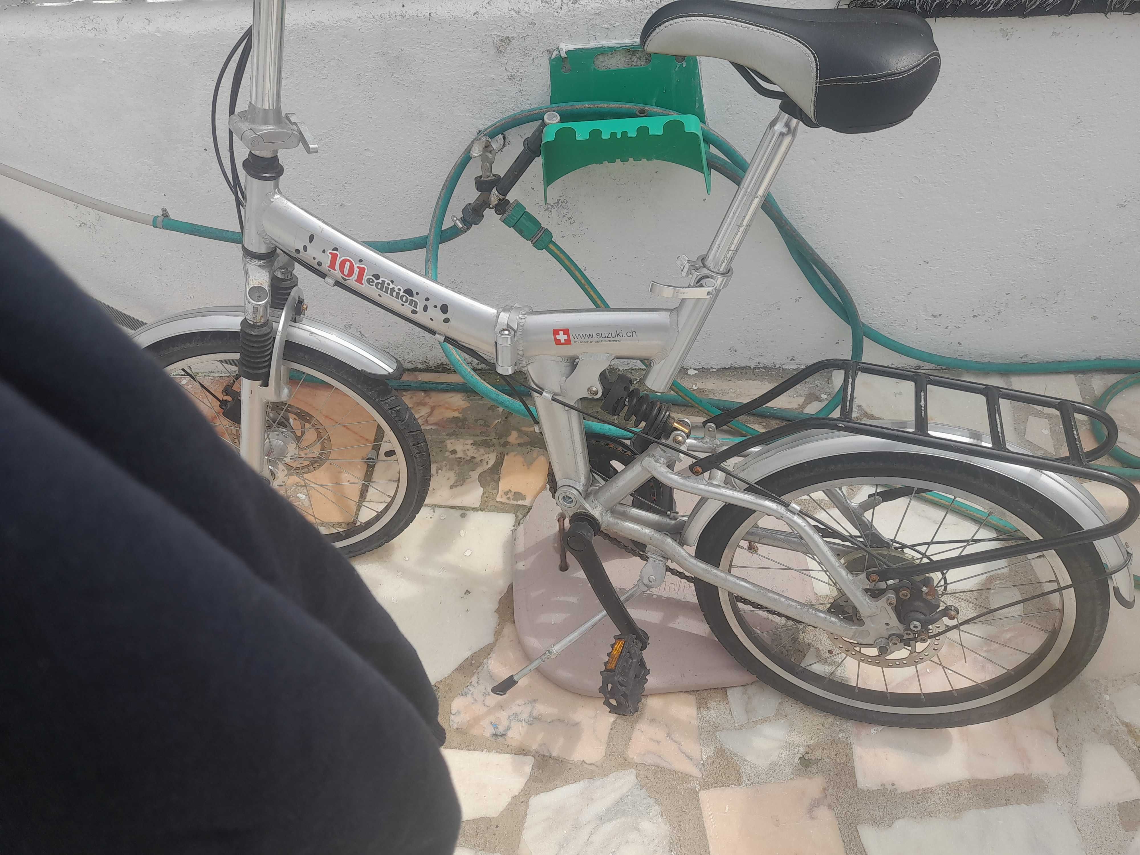 Vendo bicicleta edição limitada usada 2 ou 3 vezes