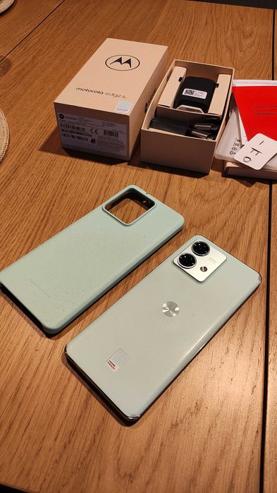 Motorola Edge 40 Neo 12/256 zielony komplet