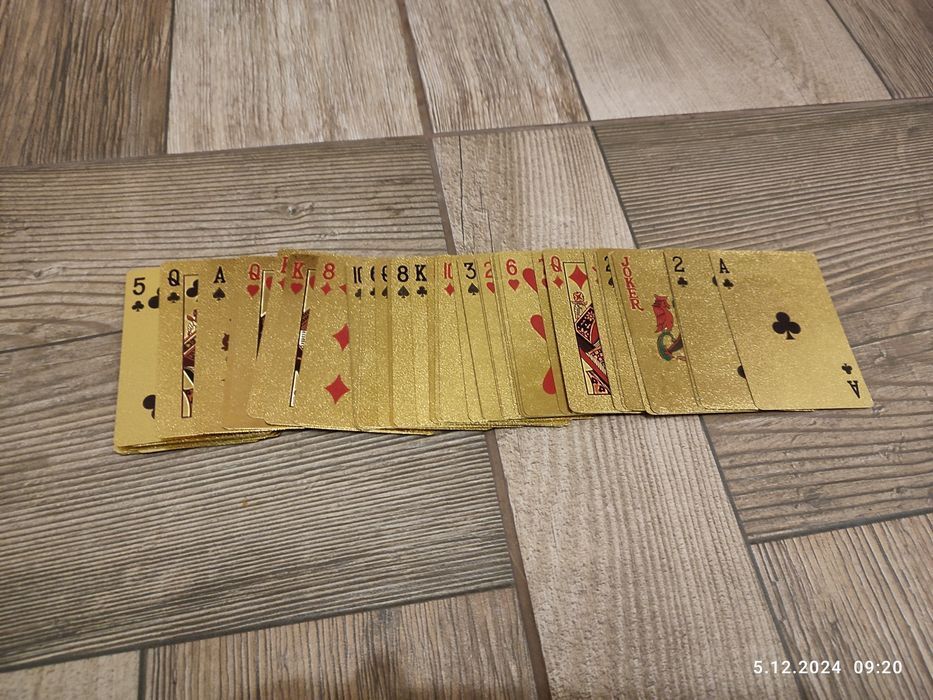 Nowy zestaw złotych kart do gry w pokera talia 54