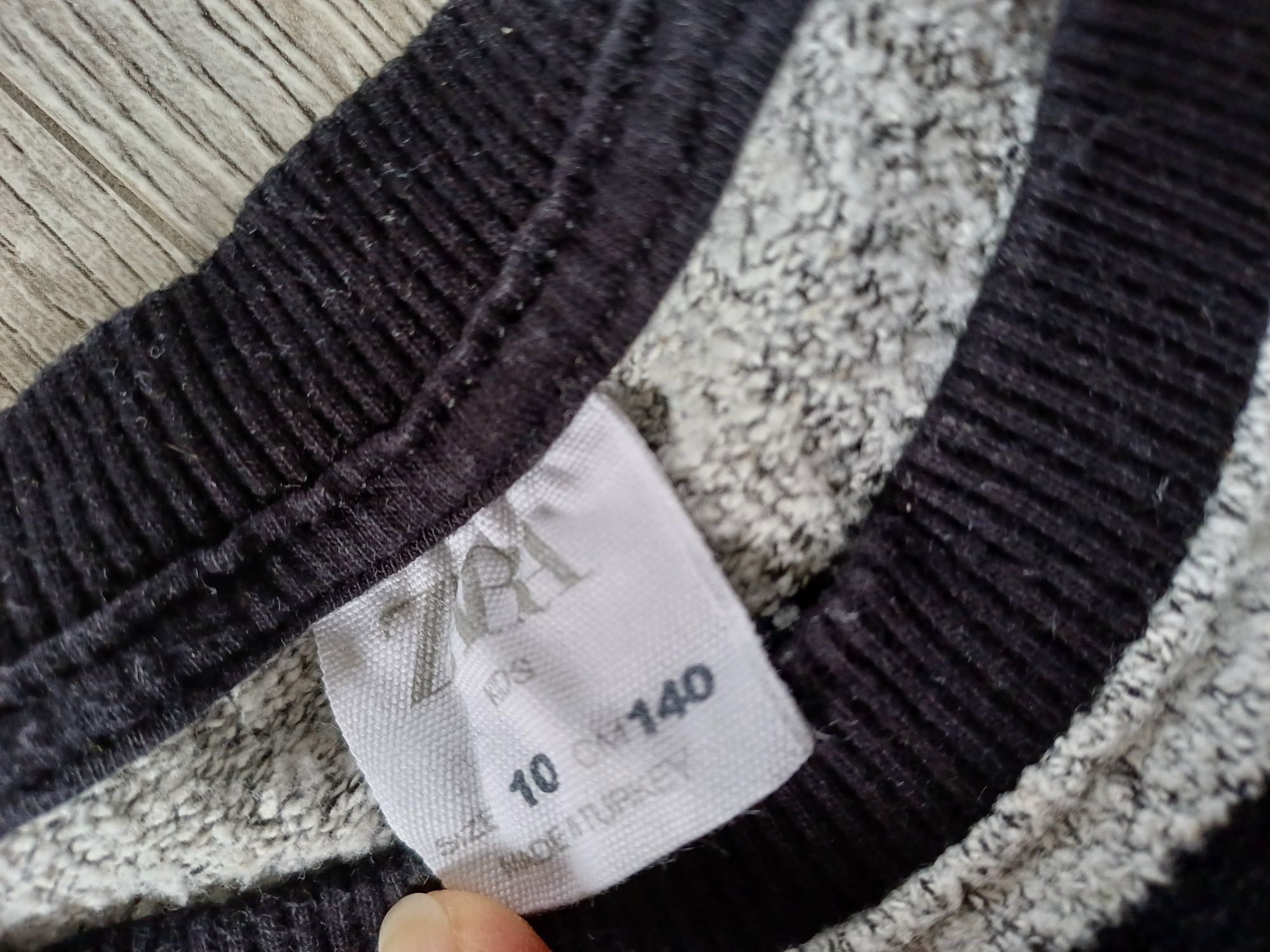 Sweter chlopiecy Zara 140