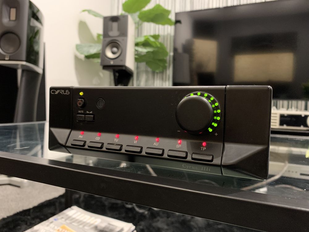 Audiofilski wzmacniacz Cyrus IIIi Phono Stan Idealny Legenda Hi-End
