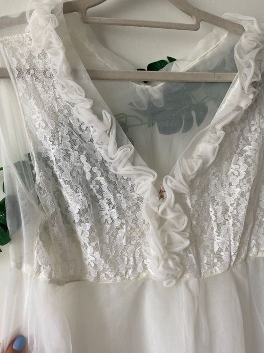 Urocza sukienka bieliźniana coquette tiulowa oversize prześwitująca