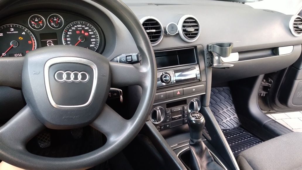 Audi A3 8P 1.9 TDI 2009 stan bdb