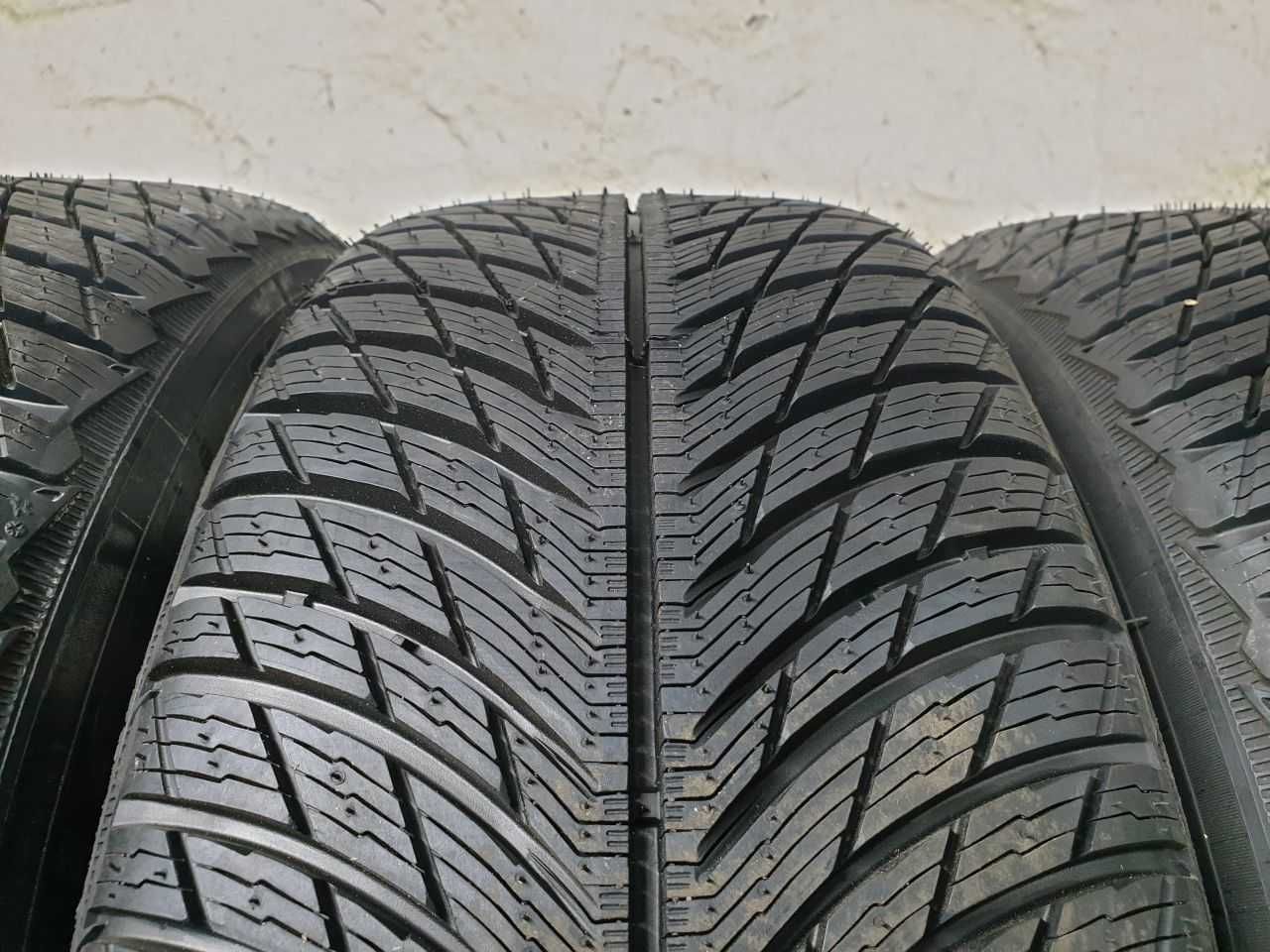 Cztery Nowe Opony zimowe 235/55R18 8,8mm Michelin Pilot Alpin 5 SUV