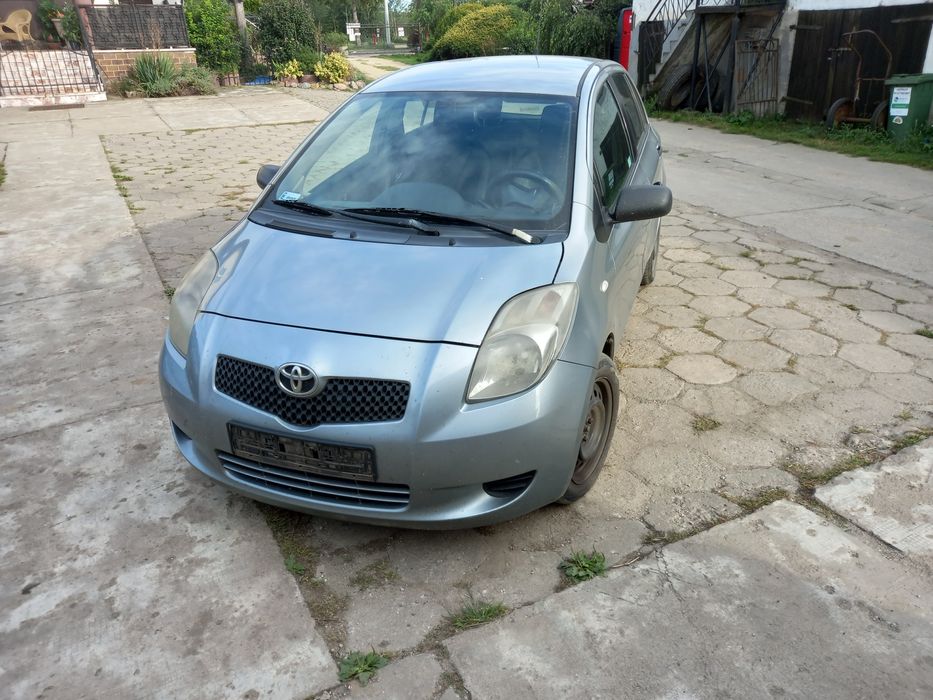 Toyota Yaris 2006r na części