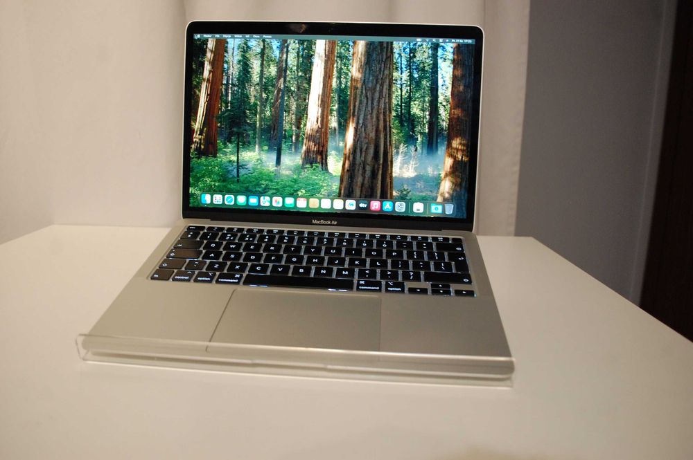 MacBook Air 13" 2020 – Intel Core i3 – Stan bardzo dobry – OKAZJA!