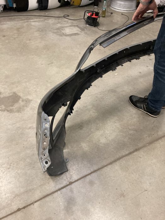 Zderzak przedni przód mercedes  w213 amg pod pdc