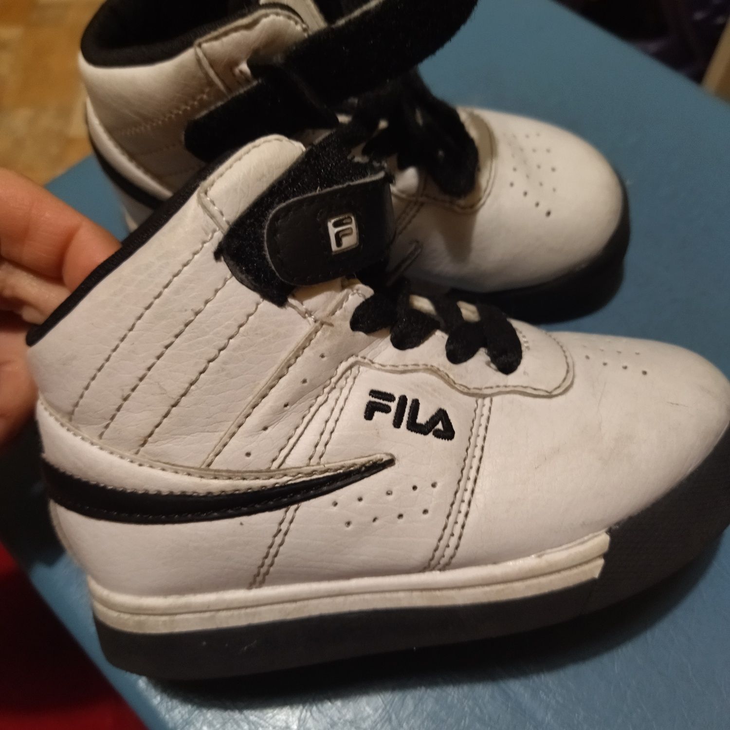 Хайтопы  сникерсы fila