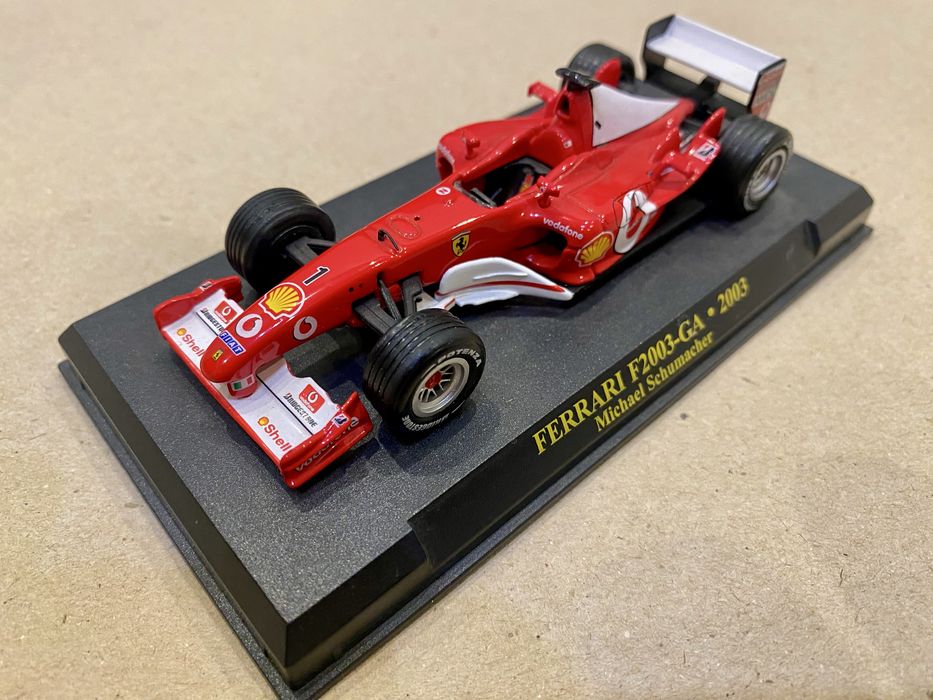 Коллекционая автомодель Ferrari F2003-GA
