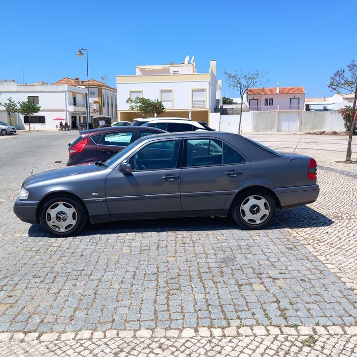 Mercedes C250 Turbodiesel 1996 com 300.000 km