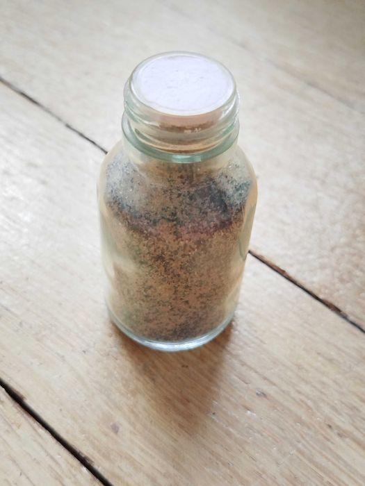 Kolekcja drobnych dekoracji, drobiazgów - cena za komplet