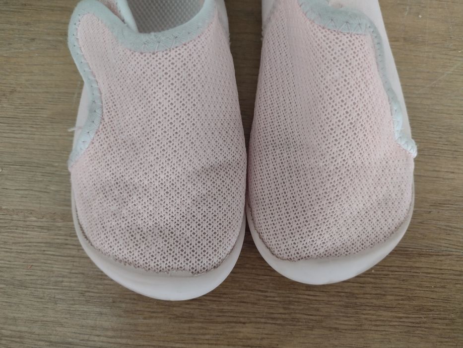 Buty buciki kapcie pantofle do przedszkola barefoot 27 Decathlon