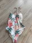 Strój kąpielowy damski Dorothy Perkins w kwiaty