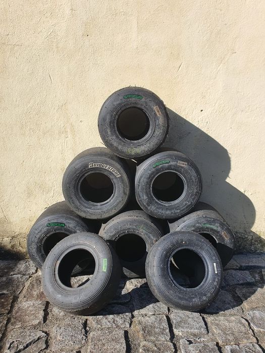 Pneus Karting meio piso