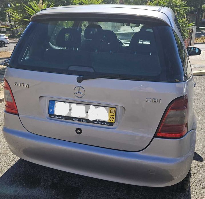 Classe A, 25 anos, 420 mil km, 2k negociáveis