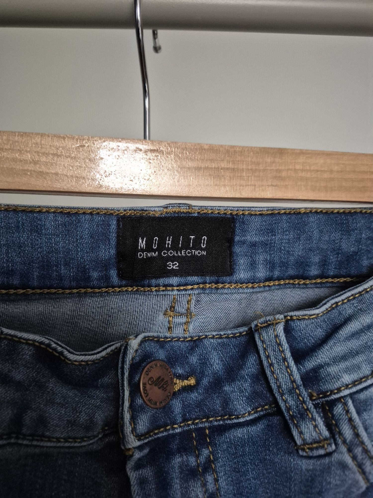 Niebieskie jeansy rurki skinny z wysokim stanem mohito XXS 32