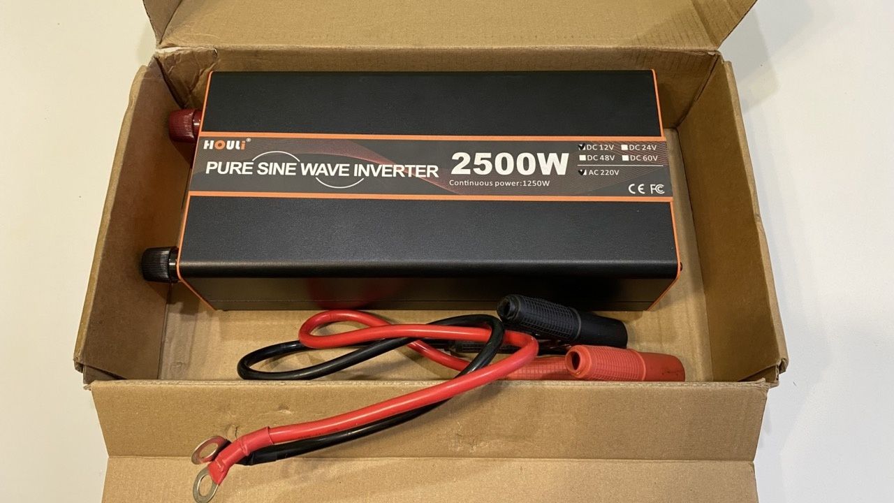 Інвертор Оригінал HOULI 1250W 12в. 220в. 50Гц. 2500Ватт пік!

2500В