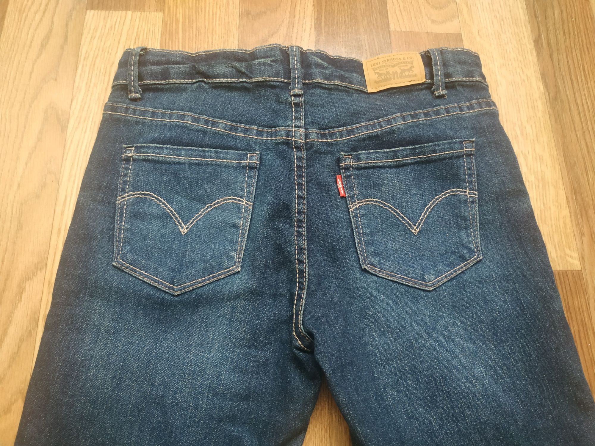 Levi's 710  super skinny р.40-42 xxs-xs