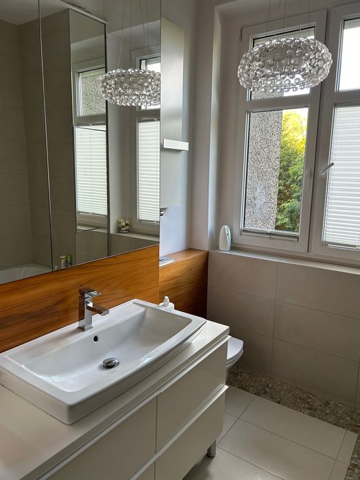 Słoneczny apartament z balkonem i ogrodem w zielonym centrum Gliwic