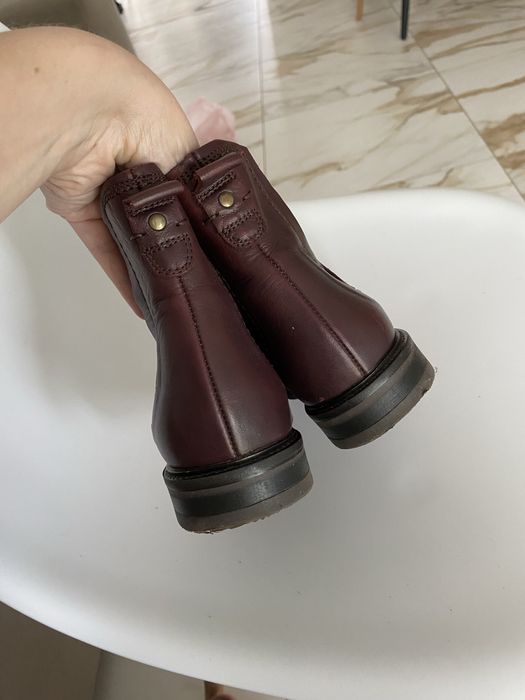 Демісезонні шкіряні черевики Next