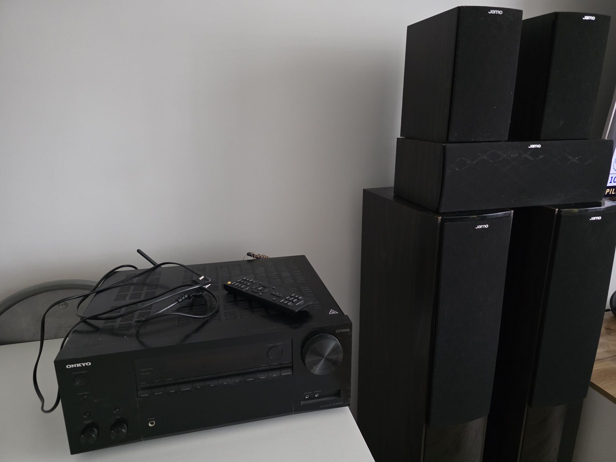 Kino domowe Onkyo, kolumny Jamo