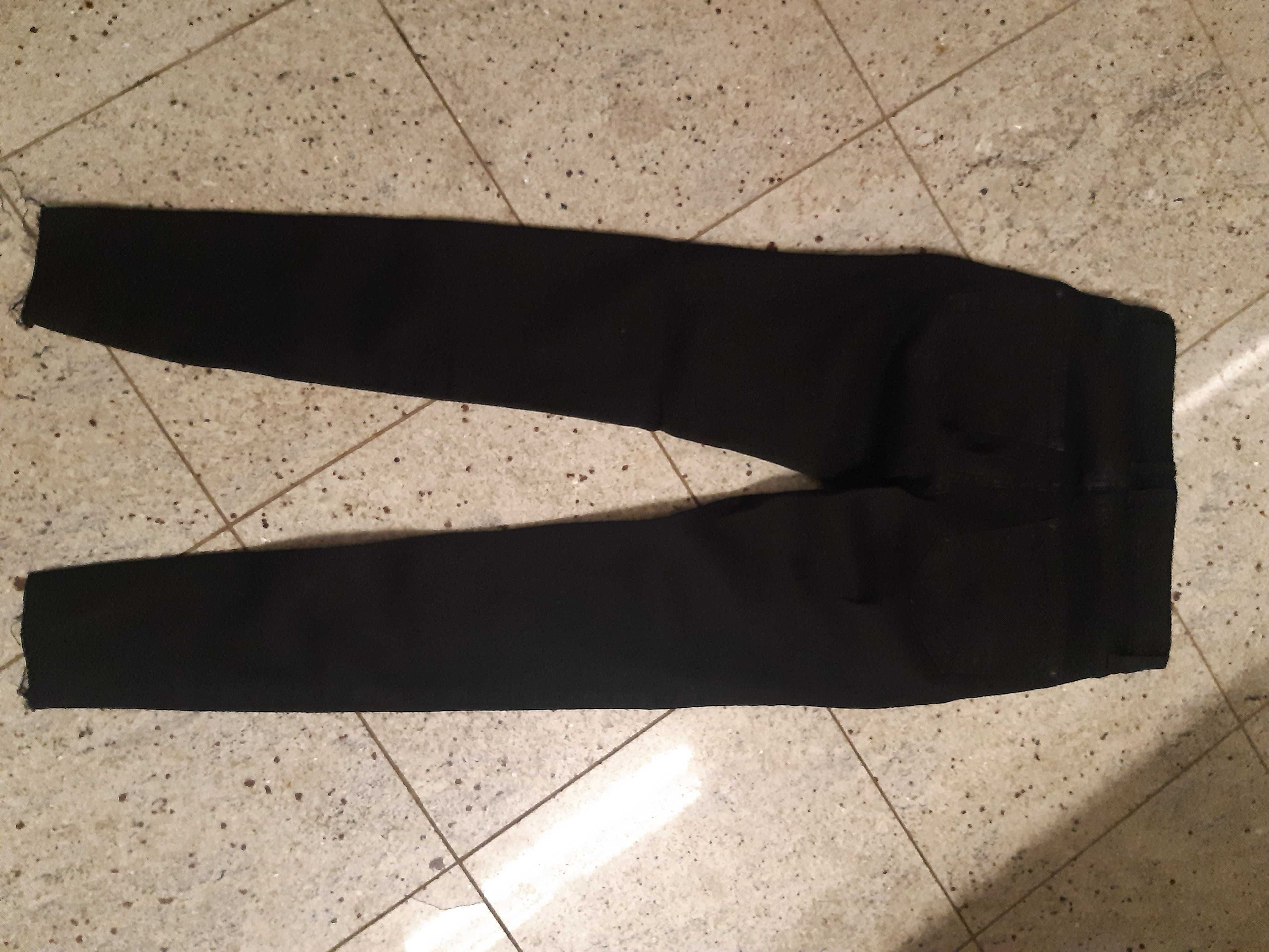 Czarne spodnie jeansy rurki Mango, r. 32