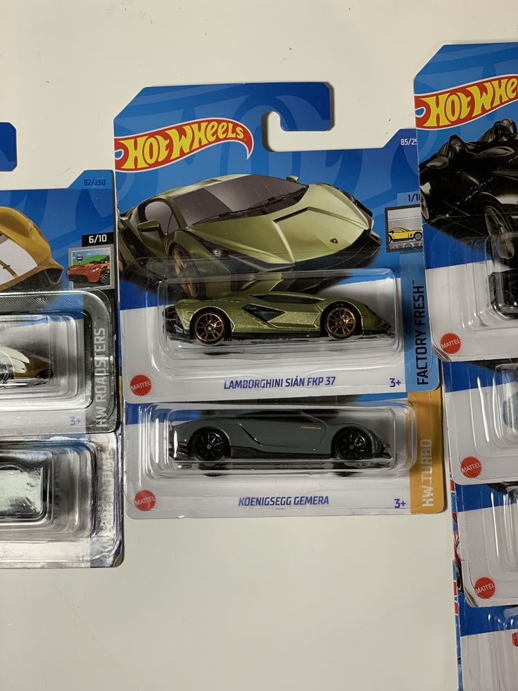 17 Hotwheels Raros