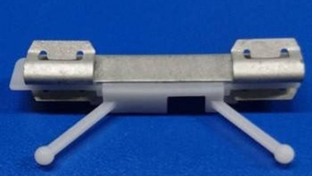 Кліпса кріплення молдингу в лобового скла Volvo XC60  [код: 30753487 ]