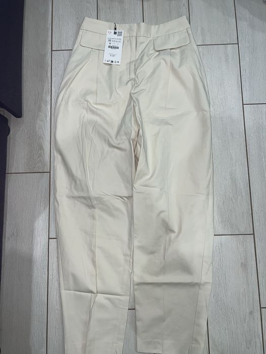 Брюки Zara бежевого кольору