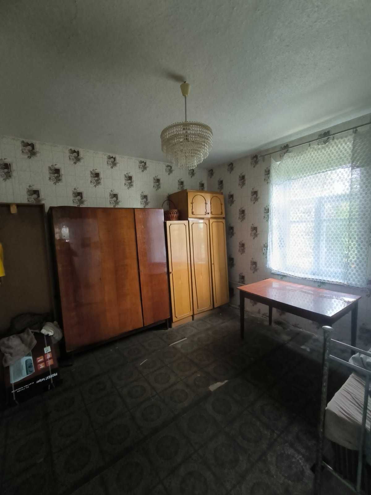 Хата в мальовничому селі Доброгорща