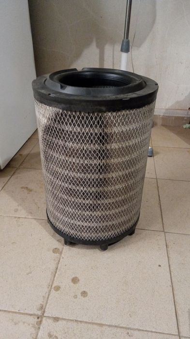 Повітряний фільтр на Scania