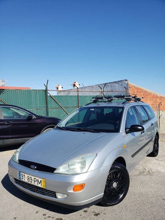 Ford focus 2000 mais novo e conservado de Portugal