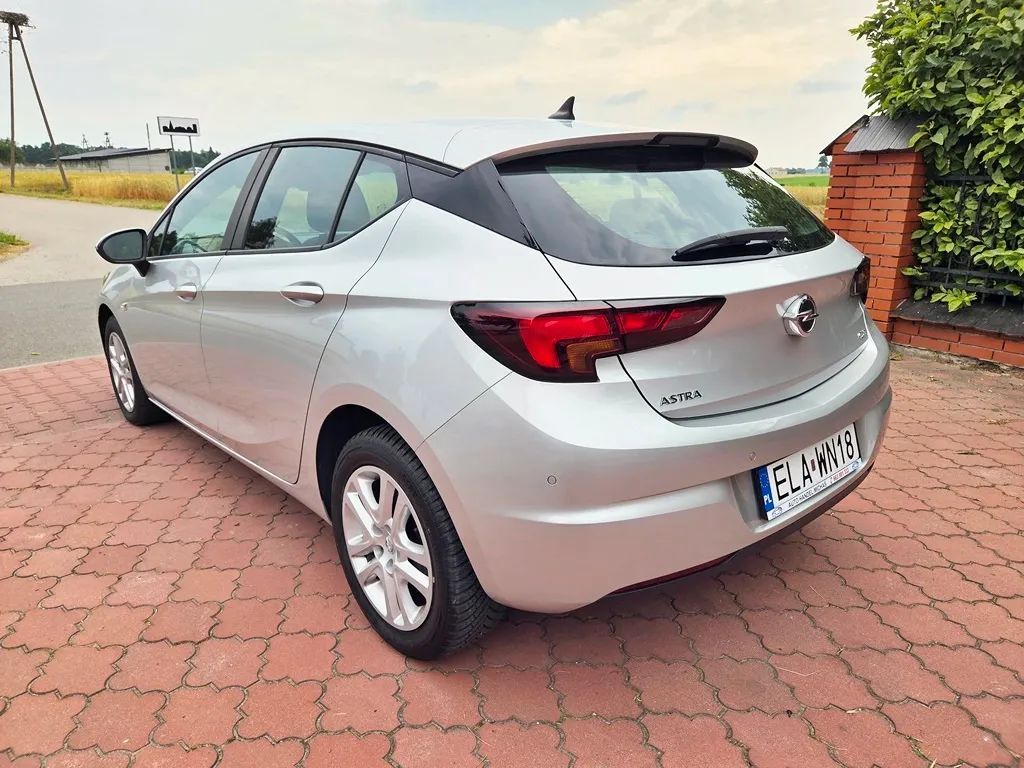 Opel Astra Duża Nawi. klimatronic. Full-serwis