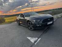 Ford Mustang 3.7  2015 Sprzedam Ford Mustang Vi 2015r 3.7 v6