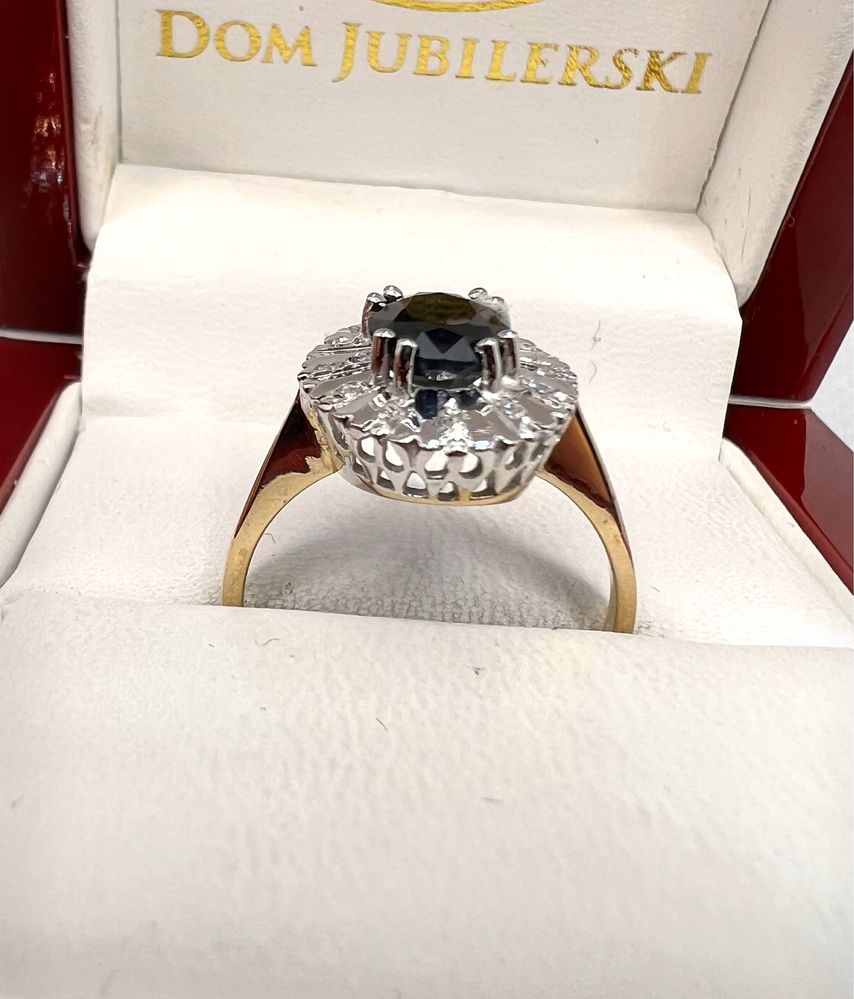 Złoty pierścionek z szafirem i diamentami