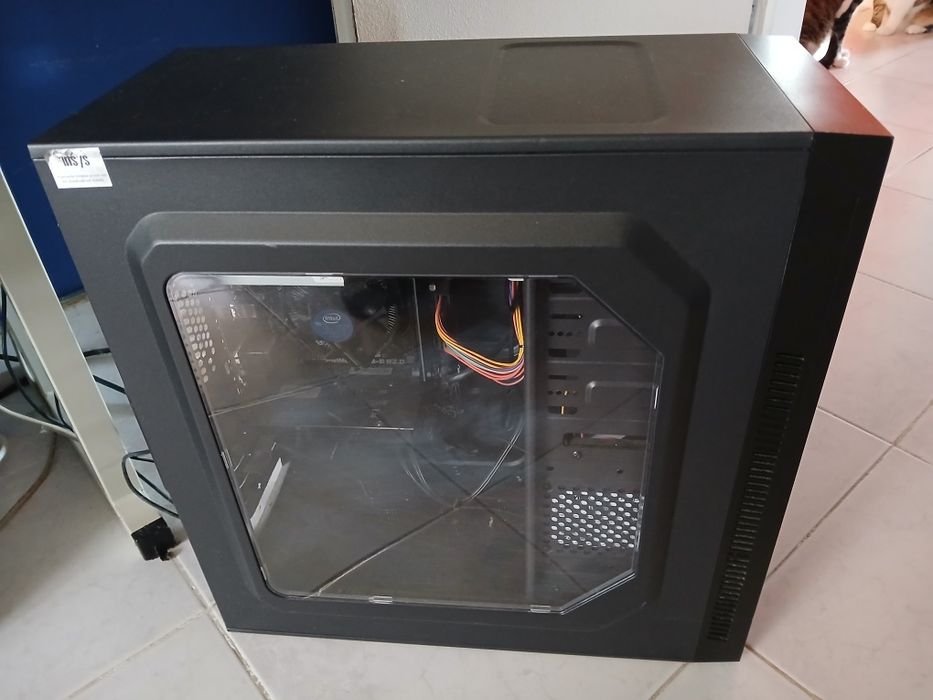 Torre Insys para venda