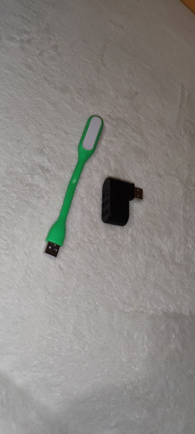 Uniwersalny mini obrotowy 3-portowy koncentrator USB 3.0 + 2.0