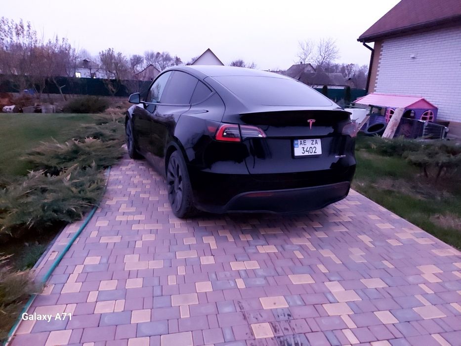 Tesla model y perfomance тесла модел у перфоменс