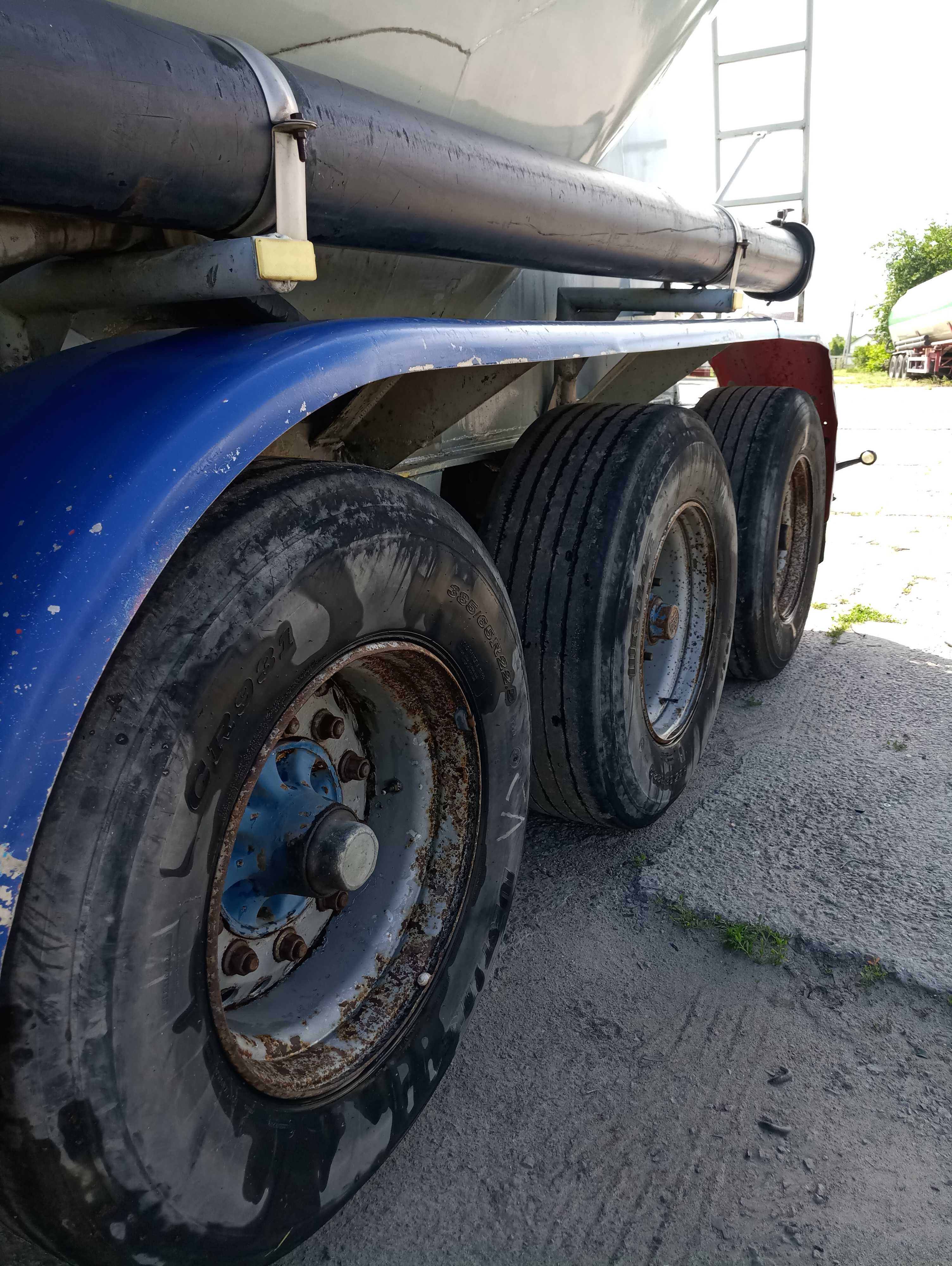 Напівпричіп Цистерна харчова та цементовоз
