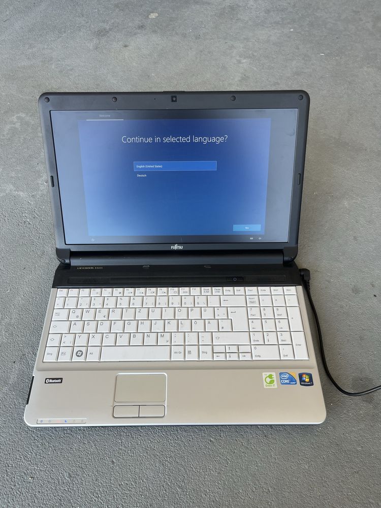 Sprzedam laptopa