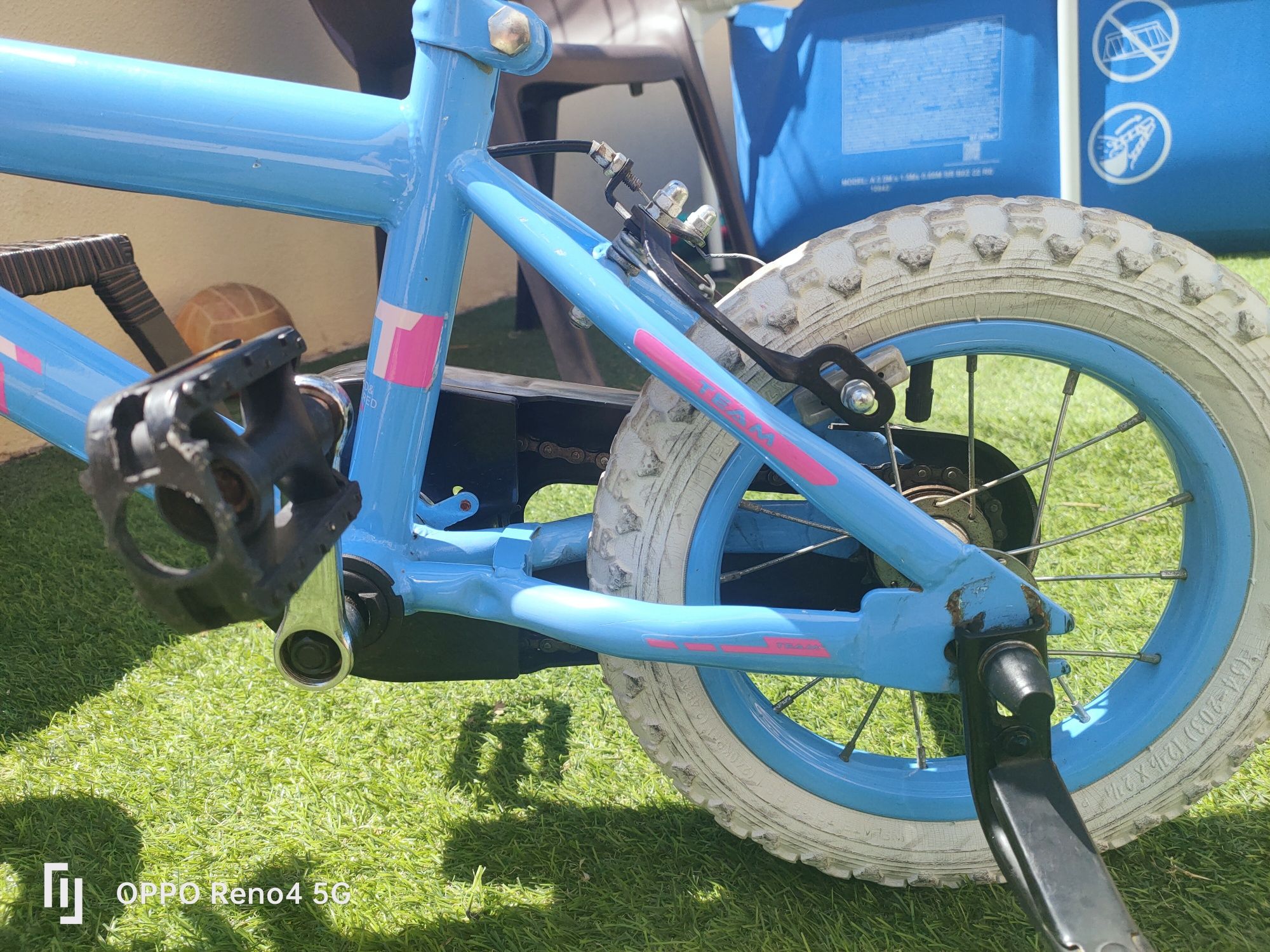 Bicicleta criança com rodinhas